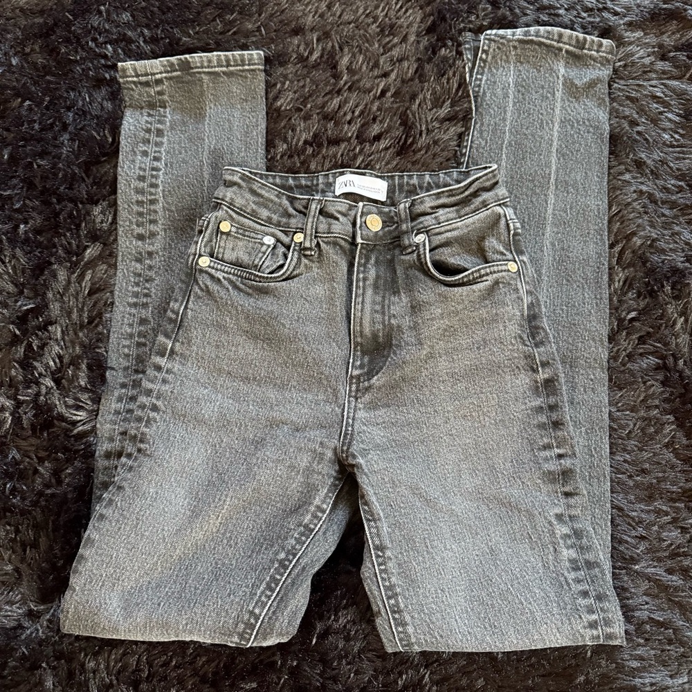 Zara Women's Black/Gray Straight Leg Jeans - Picture 2 of 6